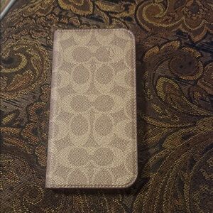Coach Signature Pattern folio  Phone Case 16 pro max like new condition leather